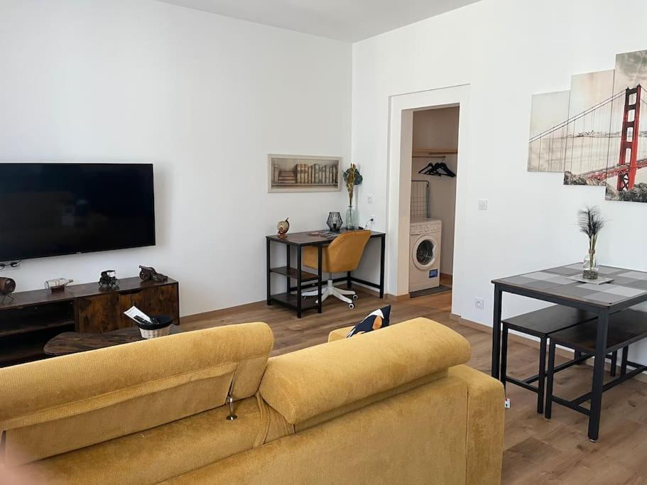 Apartamento L'Industriel Montréjeau Exterior foto